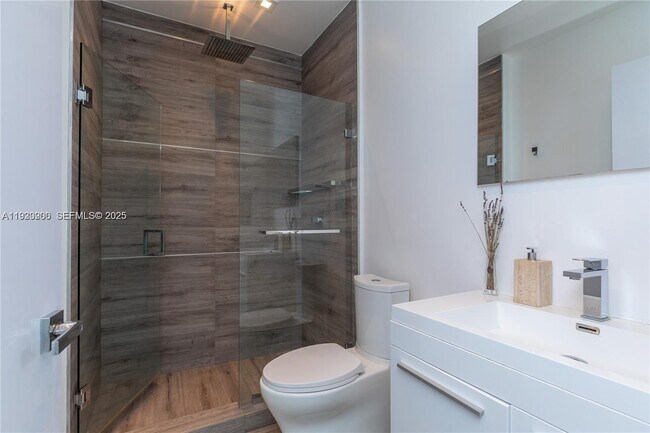 Building Photo - 1150 98th St