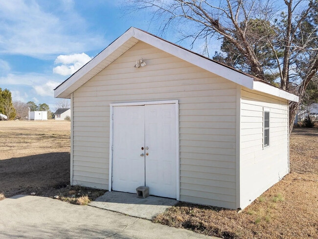 Building Photo - Earn Wealth While Leasing - Like a Homeowner - Lease to Own