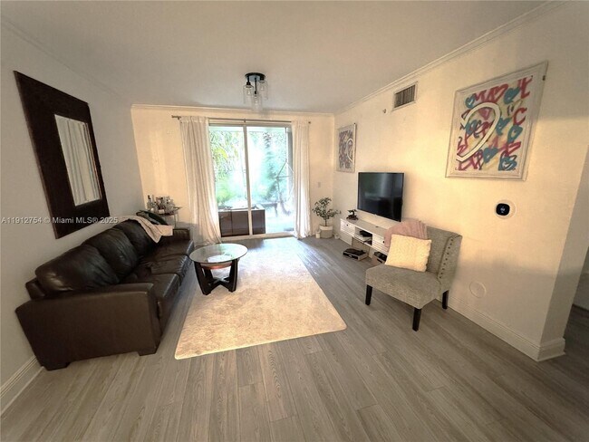 Building Photo - 17125 N Bay Rd