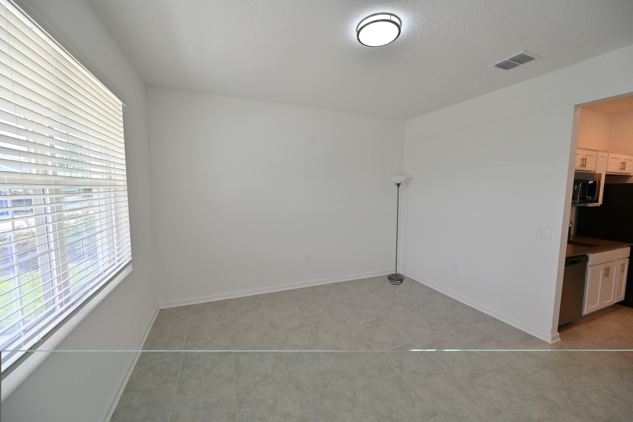 Building Photo - 26340 Feathergrass Cir
