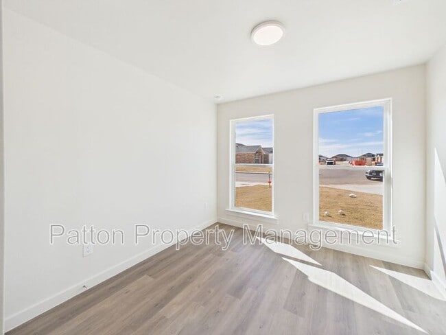 Building Photo - 2801 Ranch House Rd