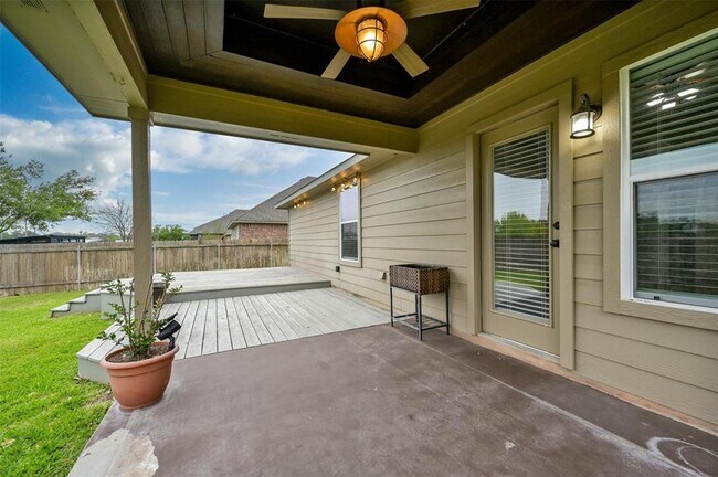 Building Photo - 116 Wolf Creek Way