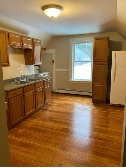 Building Photo - 274 Gibbons Hwy