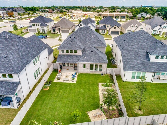 Building Photo - 3112 Blake Dr