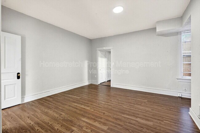 Building Photo - 551 Bates St