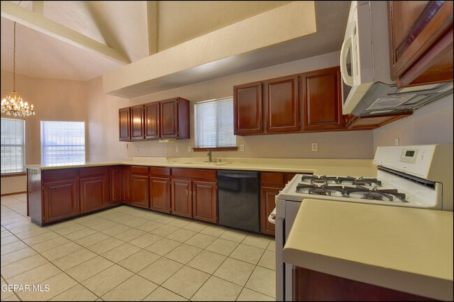 Building Photo - 6451 Loma De Cristo Dr