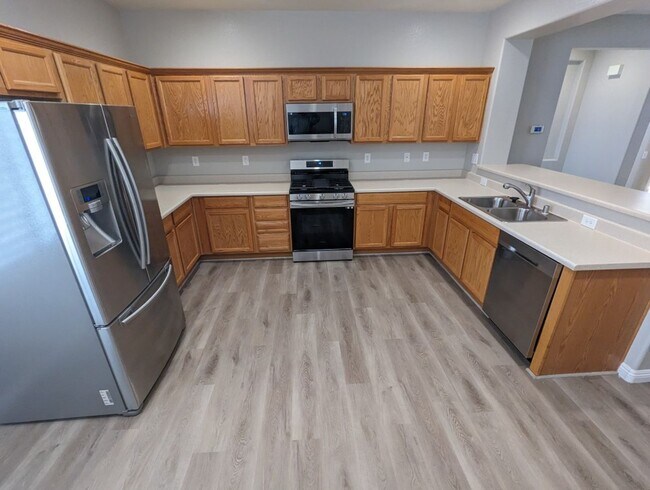 Building Photo - 2782 Lochleven Way