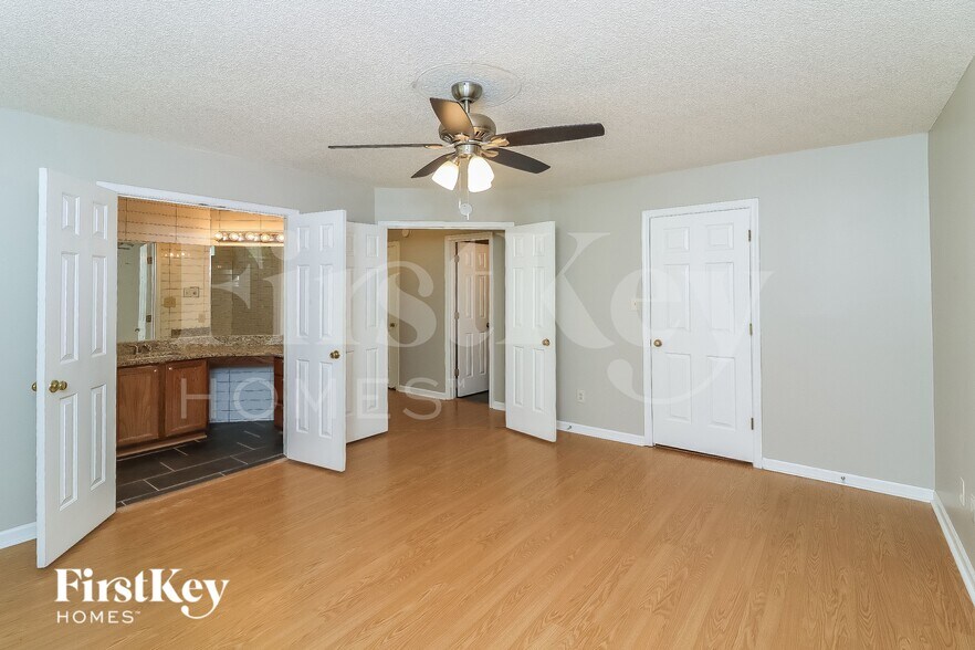 Building Photo - 4242 Abington Walk NW