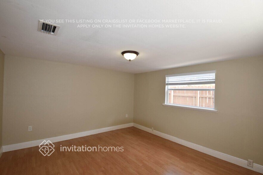 Building Photo - 2751 N 66th Ave
