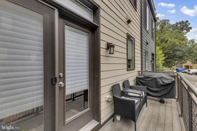 Building Photo - 5106 Fillmore Ave