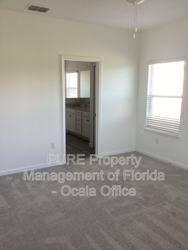 Building Photo - 9241 SW 58th Cir