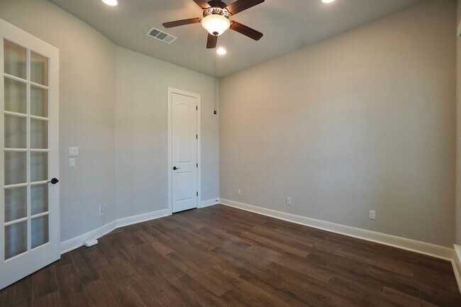 Building Photo - 2209 Milan Meadows Dr