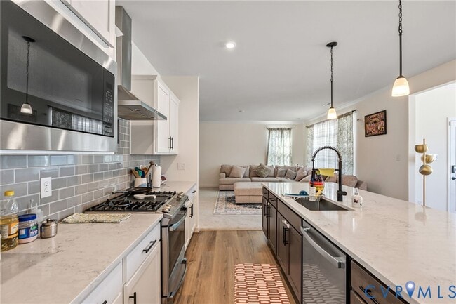 Building Photo - 10702 Skippers St