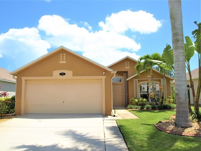 Primary Photo - 1281 Berryhill Dr
