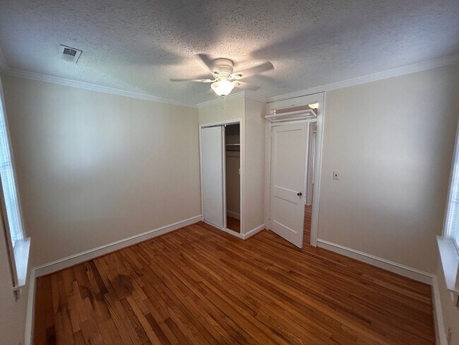 Building Photo - Charming 2 Bedroom Home in Hanahan's Highland Park neighborhood!