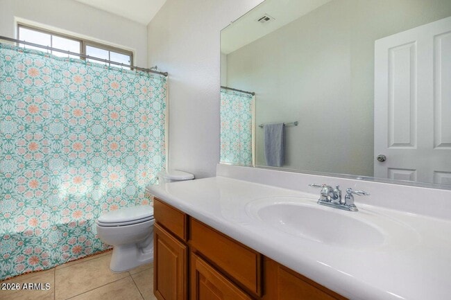 Building Photo - 939 E Sourwood Dr