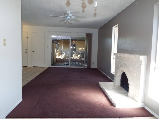 Building Photo - 1688 W Village Way