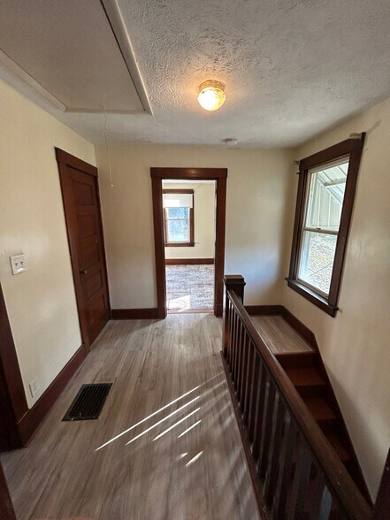 Building Photo - 87 Pittsburgh Rd