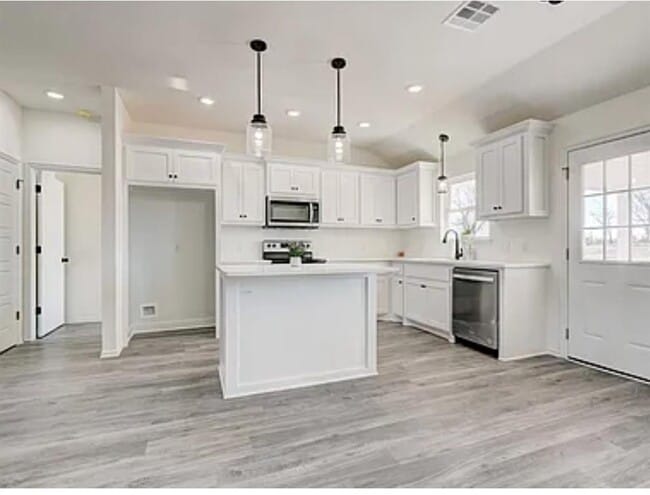 Primary Photo - 2299 County Rd 1324