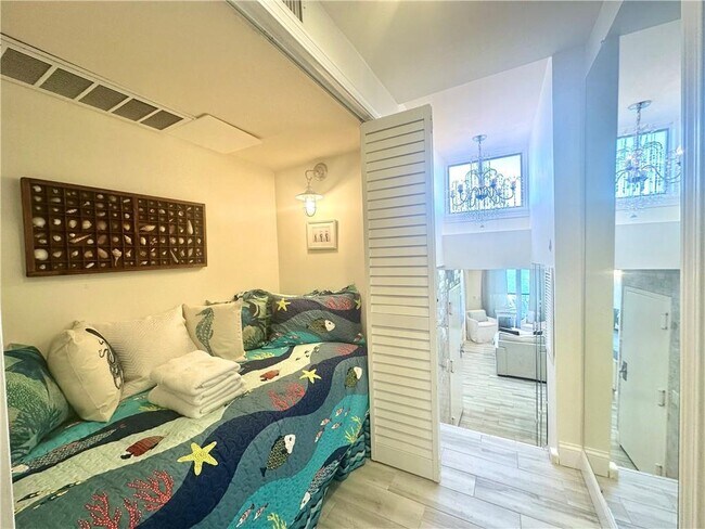 Building Photo - 312 America