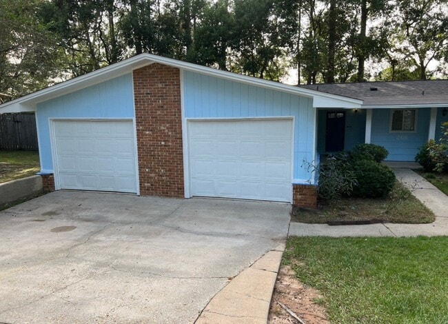 Building Photo - 266 N Villas Ct
