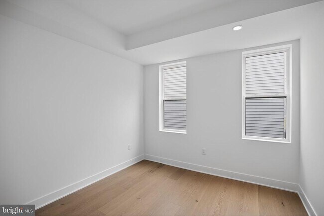 Building Photo - 635 N 7th St