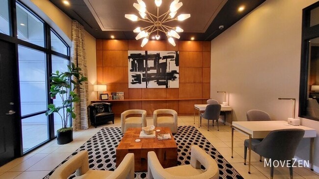 Building Photo - 317 W Morgan St