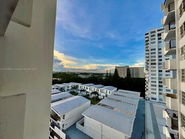 Building Photo - 2750 NE 183rd St