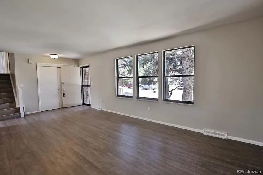 2nd living room - 7504 W Quarto Ave