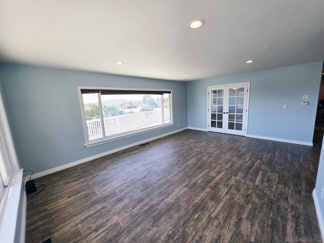 Building Photo - 7930 Cinnabar Dr