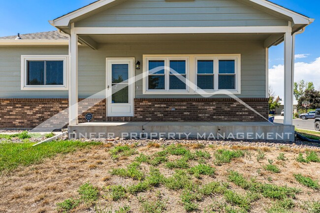 Building Photo - Spacious Home with Fenced Yard and Central AC