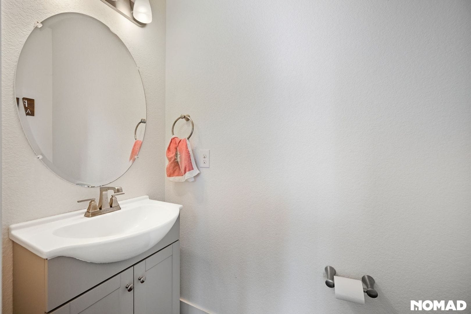 Building Photo - 247 S Old Hammer St