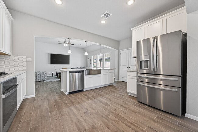 Building Photo - 11676 Whirlaway Dr