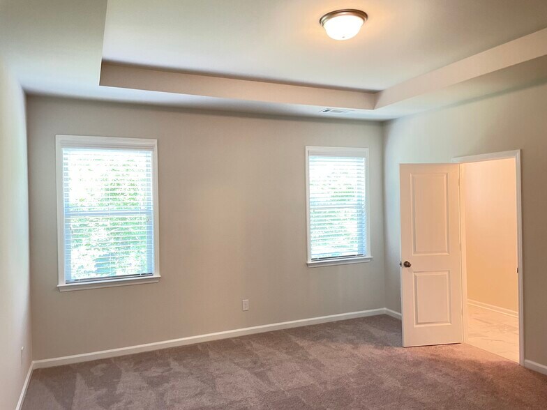 Building Photo - 5975 Stargazer Way