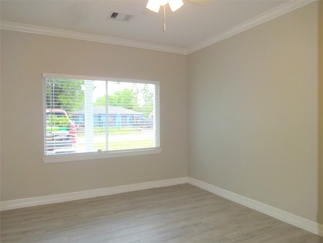 Building Photo - 3923 Cosby St
