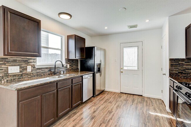 Building Photo - 12534 Garden Gale Ln