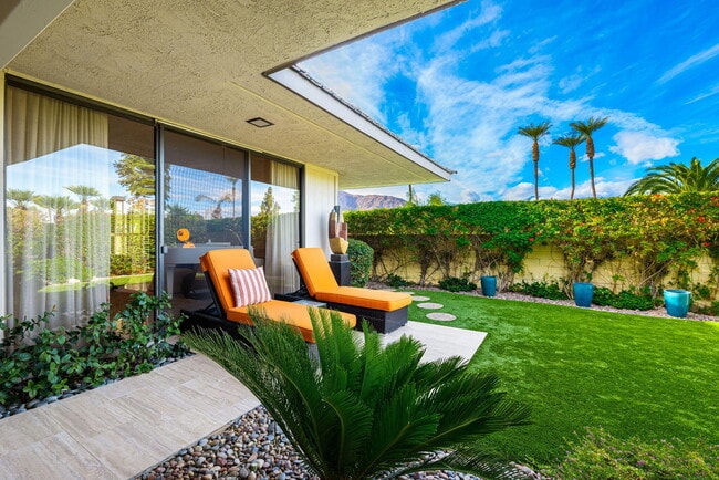 Building Photo - 1 Briarcliff Ct