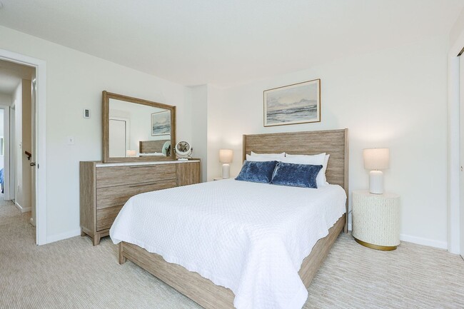 Building Photo - New for 2025! Newly Renovated Winter Rental at the Thorwald Condos