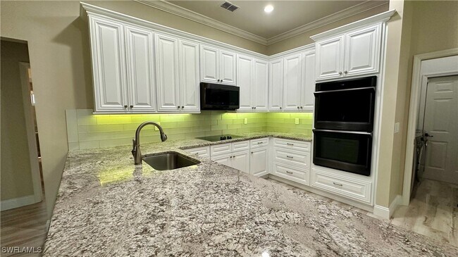 Building Photo - 8850 Creek Run Dr