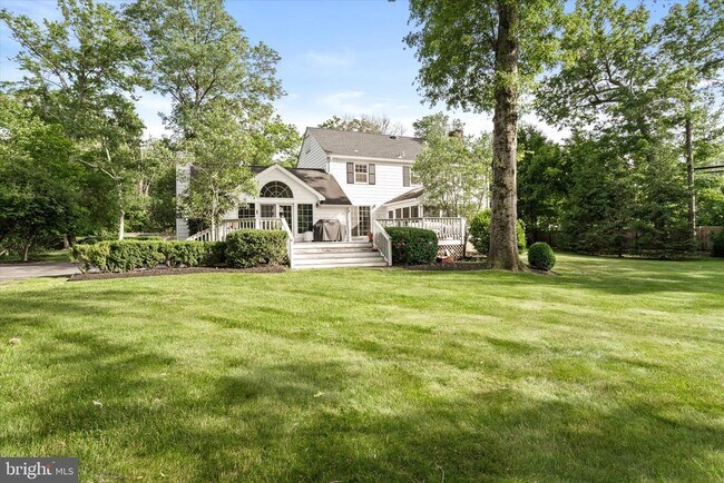 Building Photo - 127 Westerly Rd