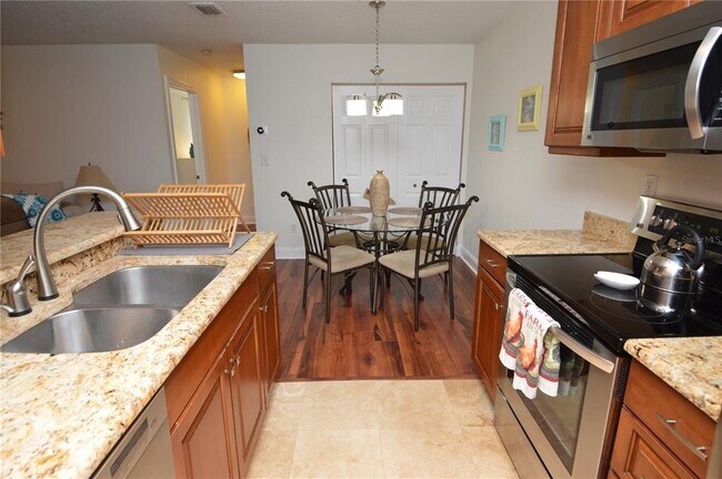 Building Photo - 10263 Gandy Blvd N