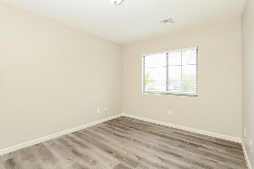 Building Photo - 3827 Adamanda Ct