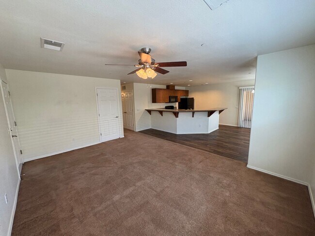 Building Photo - Charming apartment home located on Bella Oaks Drive! Available Now!