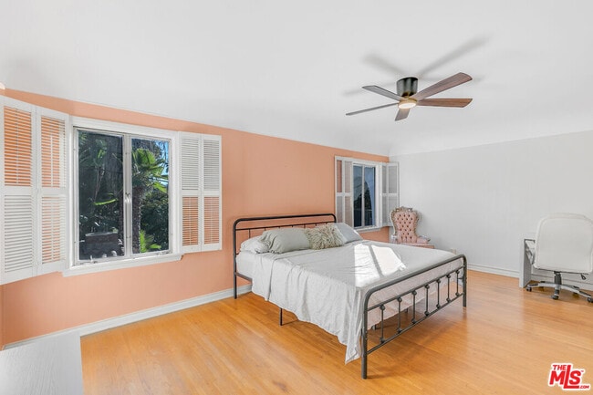 Building Photo - 1530 Valley View Rd