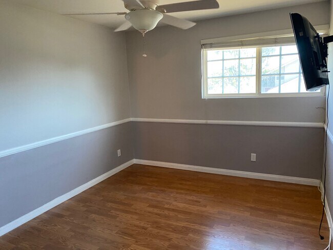 Building Photo - 20947 Hackney St