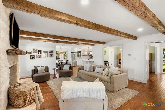 Building Photo - 301 Medlin Creek Loop