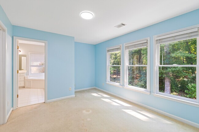 Building Photo - 1940 Bentbrooke Trail