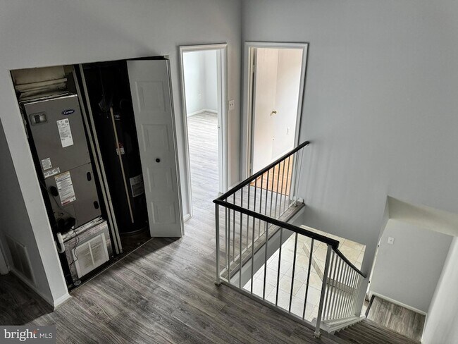 Building Photo - 7527 Belle Grae Dr