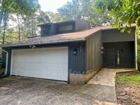Building Photo - 214 Brookside Dr