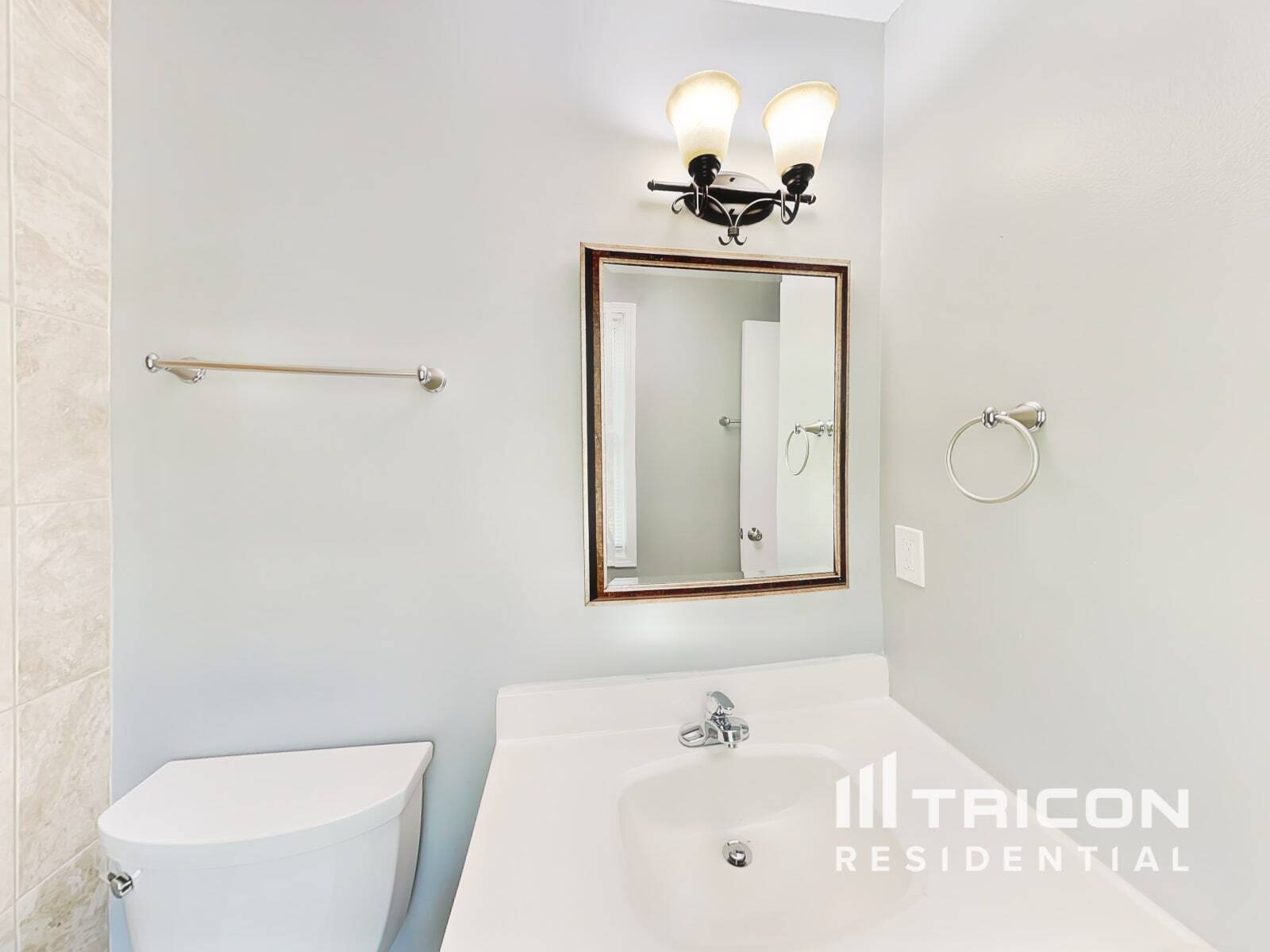 Building Photo - 155 Rock Garden Terrace N W